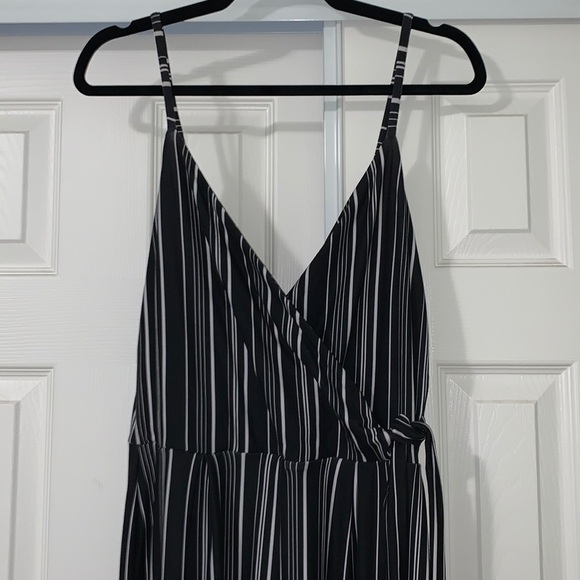 Just be black and white playsuit S​​​​​​ - Picture 2 of 4